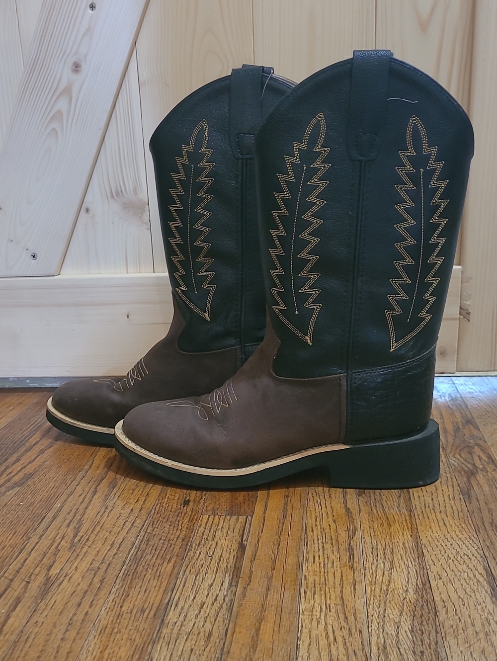 Old West Brown & Black Western Cowboy Boots with Gold Stitching